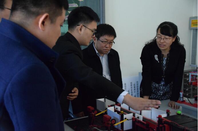 参观公司老员工创新创业中心